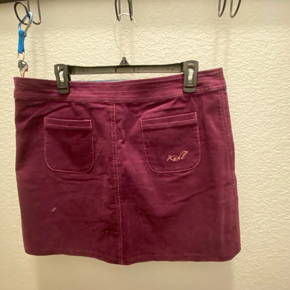 Mini skirt - Picture 2 of 3